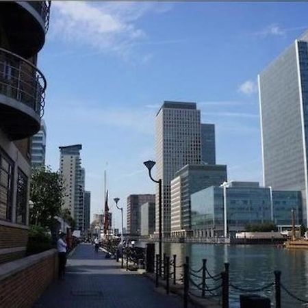 לונדון Apartment Wharf - Meridian Place מראה חיצוני תמונה